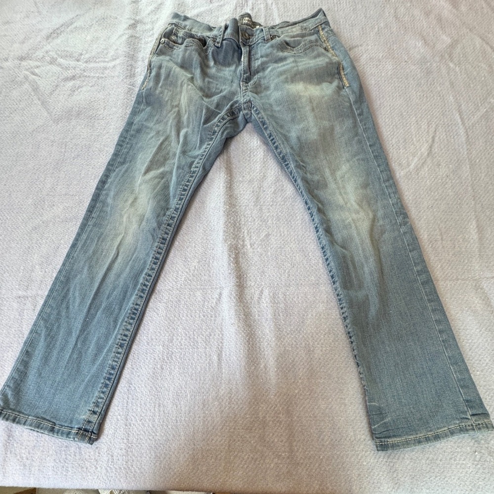 BKE Carter Straight Jeans Mens 31S Lt Wash Blue Denim Stretch Embroidered Pocket